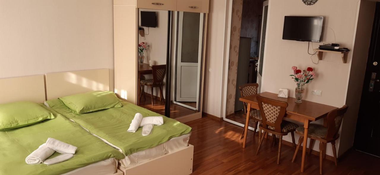 Tamara'S Apartament In Avlabari Tbilisi Exterior foto